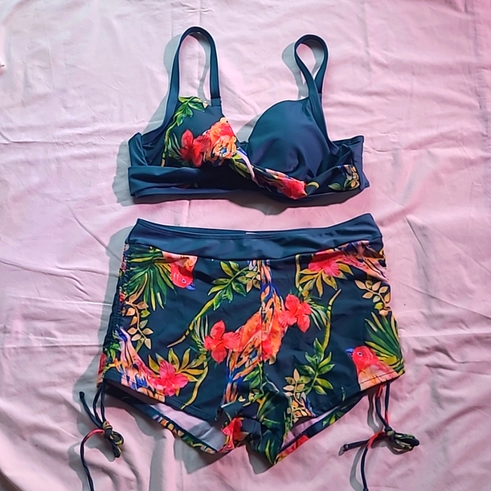 Green bird bikini